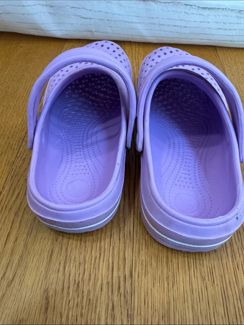 Kids Lavender Slip-On Clog - Comfortable Water-Friendly Shoe size 35 / 3.5